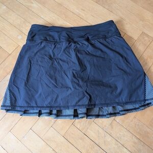 lululemon athletica Navy Pace Setter Skirt Size 4 Tall